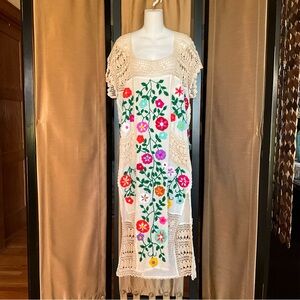 NWOT$298 MOMO New York Isabella Embroidered Crochet Kaftan